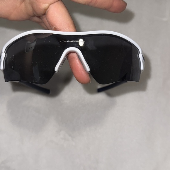 OAKLEY SPORT GLASSES - Picture 2 of 4